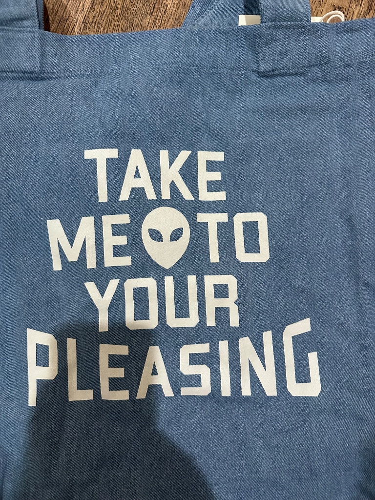 Pleasing Tote — image 3 of 4